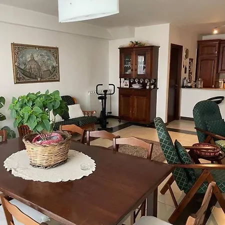 Mary House - Golf - Апартаменты